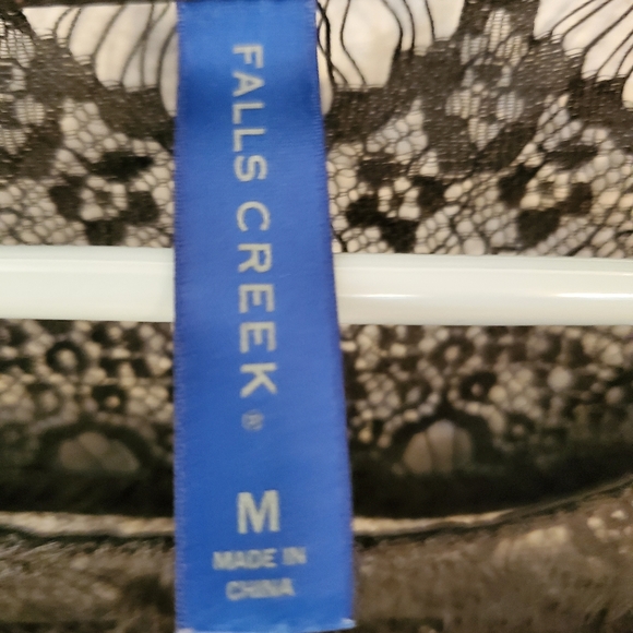 Falls Creek Blouse - Picture 5 of 5